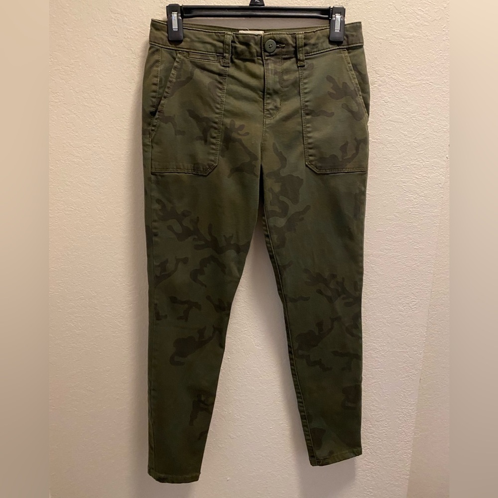 Sanctuary Standard Surplus Green Camo Print Skinny Utility Jeans Size 26